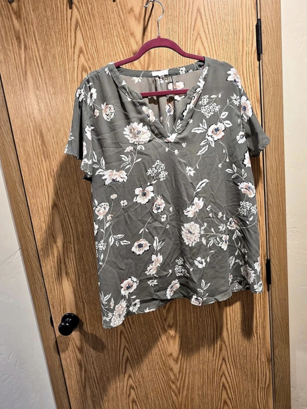Maurices Floral Blouse Size 2X Like New